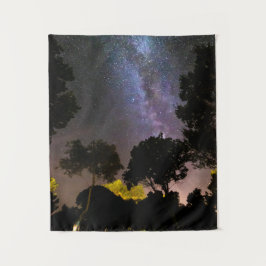 Baumlandschaft mit Milchstraße Wandteppich