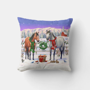 Bay & Dapple Gray Pferde in Schnee Weihnachtsfarm Kissen
