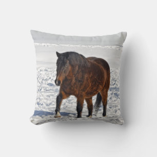 Bay Winter Mare & Snowy Field Kissen