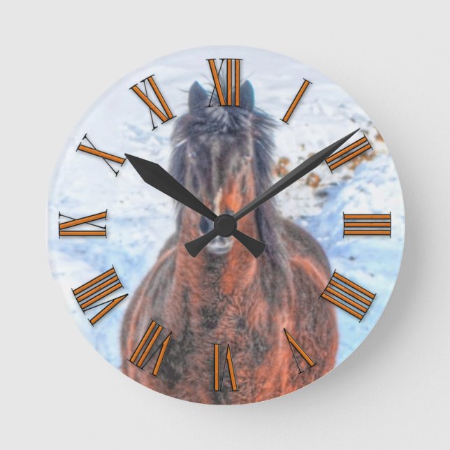 Bay Winterpferd "Jahr des Pferdes" Pferdefleisch F Runde Wanduhr (Vorderseite)