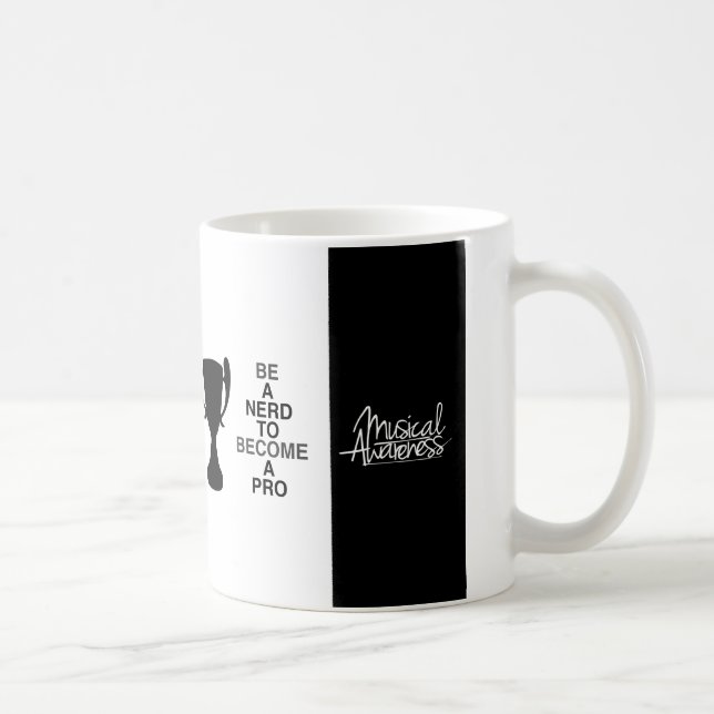 Be a nerd to become a pro - Mug Kaffeetasse (Rechts)