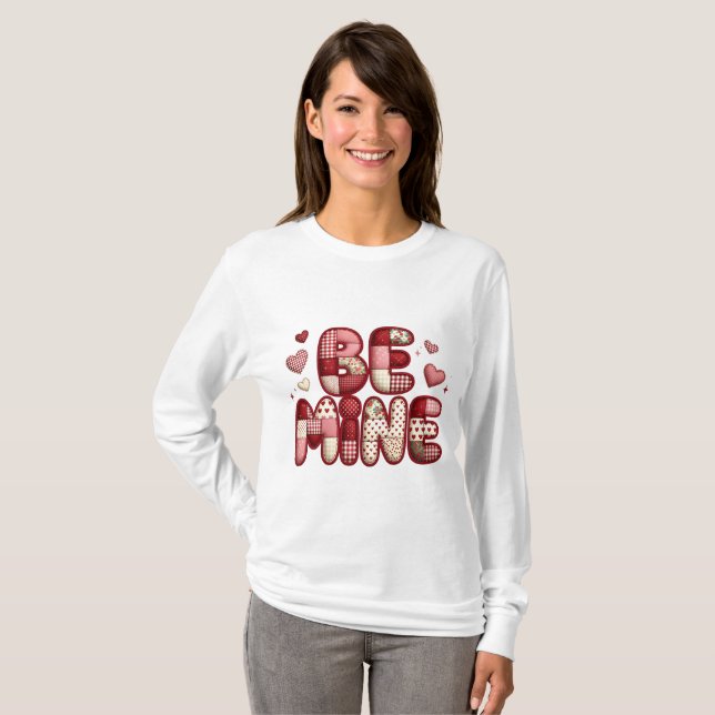 Be Mine Patchwork Valentine T-Shirt | Quilted Hear (Devant entier)