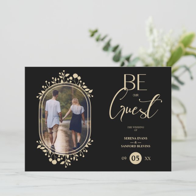 Be our Guest Black Wedding Fancy Frame Flowers Einladung (Stehend Vorderseite)