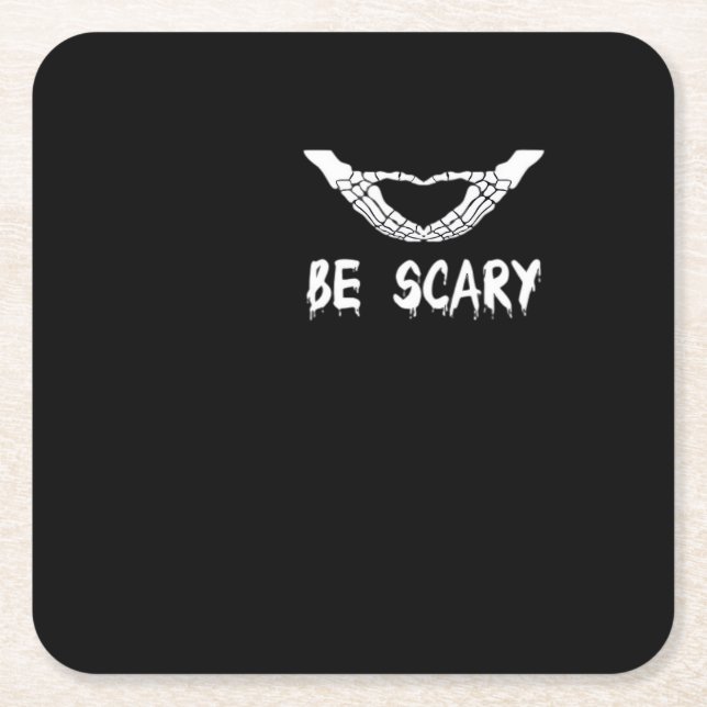 Be Scary Halloween Skeleton Over Heart Rechteckiger Pappuntersetzer (Vorderseite)