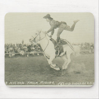 Bea Kirnan Trickreiten Mousepad