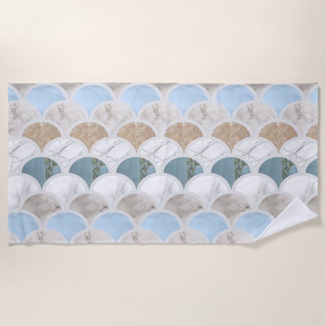 Beach Aqua Blue White Marble Pastel Mermaid Scales Strandtuch (Vorderseite)