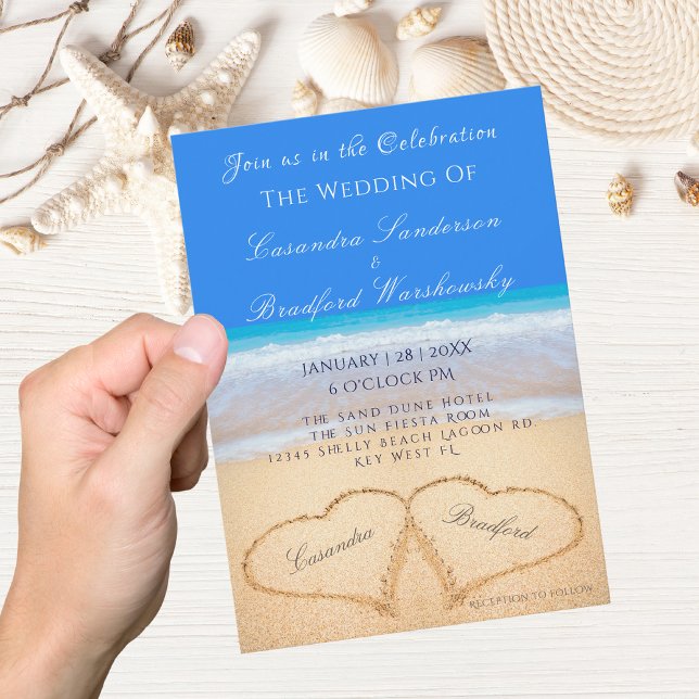 Beach Blue 2 Herz im Sand Wedding Einladung (Von Creator hochgeladen)