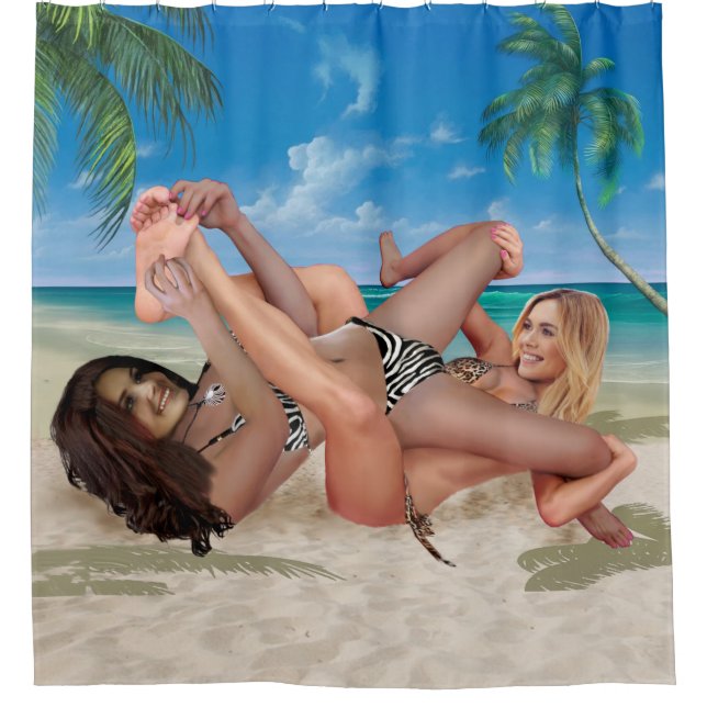 BEACH BUNNY'S TICKLE WRESTLING DUSCHVORHANG (Vorderseite)