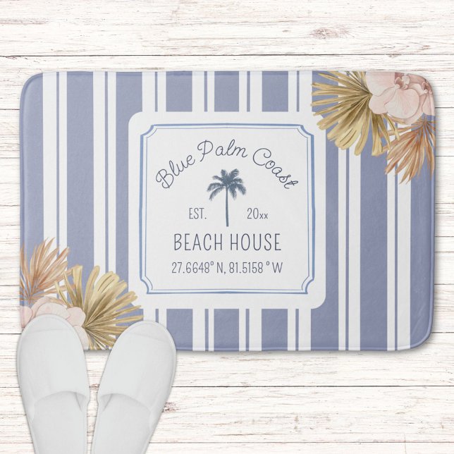 Beach House Blue Stripes Coastal Boho Bauernhof Badematte (In situ)