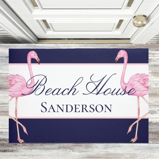 Beach House Navy Blau und rosa Flamingos Fußmatte (Von Creator hochgeladen)