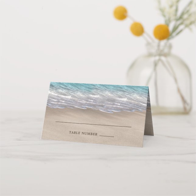 Beach Sand Hearts Elegante Tropical Moderne Hochze Platzkarte (Vorderseite)
