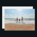 Beach Tropical Vacation Holiday Weihnachten Foto<br><div class="desc">Dieses Design entstand durch digitale Kunst und kann in dem Bereich personalisiert sein, der durch das Ändern des Fotos und/oder Textes zur Verfügung gestellt wird. Oder Sie können es anpassen, indem Sie den Mausklick auswählen, um weitere Optionen anzupassen, um die Farbe des Hintergrunds zu löschen oder zu ändern, Text hinzuzufügen,...</div>