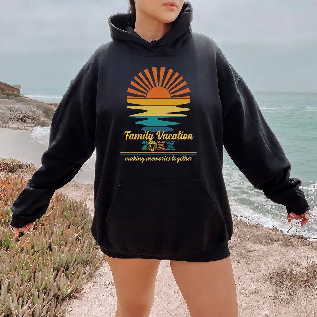 Beach Vacation Family Friends Custom Cool Sunset Hoodie (Von Creator hochgeladen)