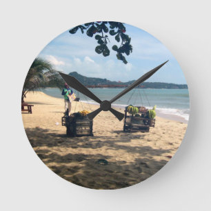Beach Vendings ... Lamai Beach, Koh Samui Island Runde Wanduhr