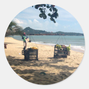Beach Vendings ... Lamai Beach, Koh Samui Island Runder Aufkleber