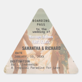 Beach Wedding Boarding Pass Romantic Dreieckiger Aufkleber