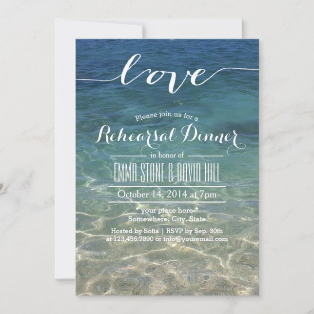 Beach Wedding Elegante Script Liebe Probe Dinner Einladung (Vorderseite)