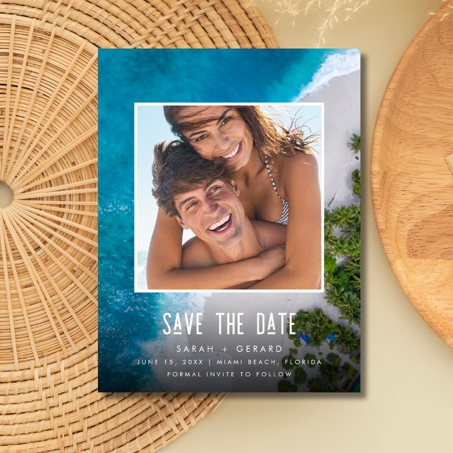 Beach Wedding Foto Save the Date Ankündigungspostkarte (Beach Wedding Photo Save the Date)