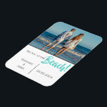 Beach Wedding Foto Script Save the Date Magnet<br><div class="desc">"Wir sehen uns am Strand!" Fügen Sie Ihr Foto zu personalisieren. Fügen Sie Ihre Namen und das Datum der Hochzeit hinzu. Ein toller Sake für Ihre eingeladenen Gäste. Ich habe es genossen,  dieses Design für Ihre besondere Zeit Ihres Lebens zu kreieren. Herzlichen Glückwunsch!</div>