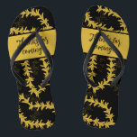 Beach Wedding Guest Danke Flip Flops<br><div class="desc">Hochzeit in schwarz und goldfarben Blume lei gemusterte Flipflops. Der Text auf jedem lautet "Danke für das Kommen!", aber Sie können jeden Flipflop-Text individuell ändern, um Ihre eigene Nachricht hinzuzufügen, falls gewünscht. Sie sind ein lustiges Gästeschenk für Hochzeiten und Party auf der Insel Hawaii</div>