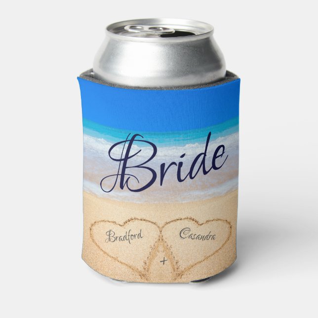 Beach Wedding Herzen in Sand Willkommen Can Cooler Dosenkühler (Kanne Rückseite)
