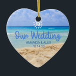 Beach Wedding Ornament Gastgeschenk<br><div class="desc">Niedliche personalisierbare Hochzeitsdekoration. Anpassung: Ändern Sie Namen und Datum für Ihre Hochzeit.</div>