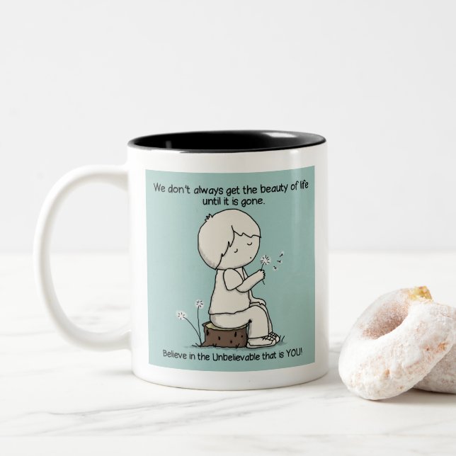 Beachten Sie die Schönheit des Lebens Zweifarbige Tasse (Mit Donut)
