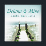 Beachy Beach Wedding Gefallen Keepake Magnet<br><div class="desc">Dieser Gastgeschenk Hochzeit Magnet am Strand ist leicht zu gestalten, um Ihre eigenen Schriftart- und Textanforderungen zu erfüllen. Für dieses Design stehen auch passende Datumsankündigungen, Einladungen, Postkarten, RSVP-Karten und Aufkleber zur Verfügung. Wenn Sie Hilfe benötigen, Fragen haben oder möchten, dass andere koordinierte Produkte zu diesem Magneten passen, kontaktieren Sie mich...</div>