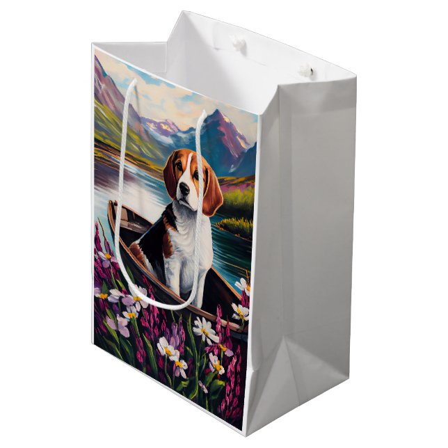 Beagle Dog on a Paddle: Ein Landschaftliches Abent Mittlere Geschenktüte (Vorderseite Schrägansicht)