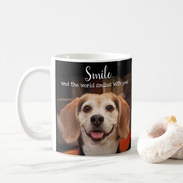 Beagle Dog Smile Zitat Niedlich Lächelndes Foto Kaffeetasse (Mit Donut)