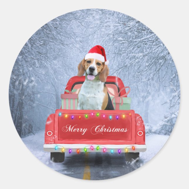 Beagle Hund im Schnee sitzen im Weihnachtswagen Runder Aufkleber (Vorderseite)