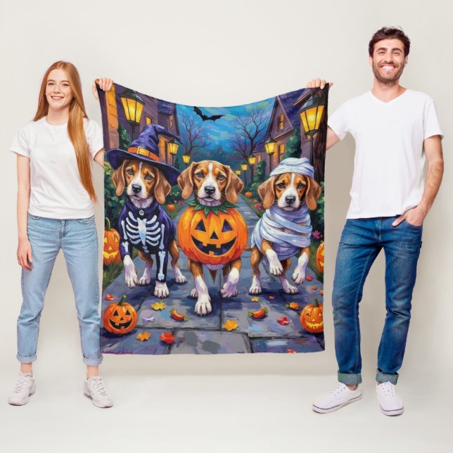 Beagle Hunde Trick-or-Treating in Halloween-Kostüm Fleecedecke (Beispiel)