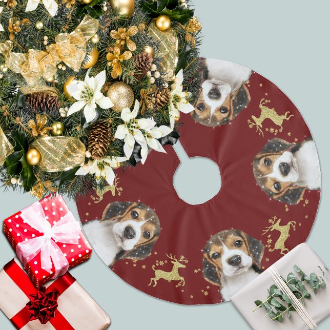 Beagle mit Gold Glitzer Hirsche Weihnachten | Rot Polyester Weihnachtsbaumdecke (Von Creator hochgeladen)