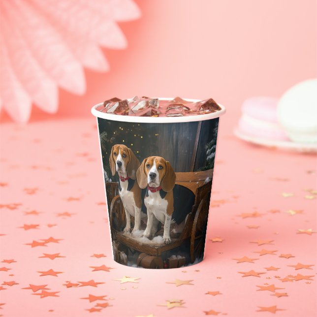 Beagle Snowy Sleigh Weihnachtsdekor Pappbecher (Insitu)