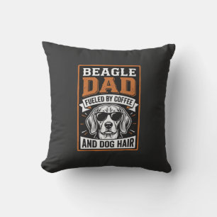 Beagle-Vater angetrieben von Kaffee und Hundehaare Kissen