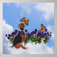 Beagle Welpe mit Schmetterlingen und Blume