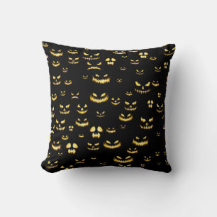 Beängstigendes Halloween-Kürtenmuster Kissen