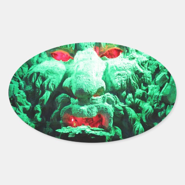 Beängstigendes Maskengefecht Ovaler Aufkleber (Vorderseite)