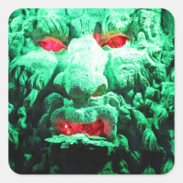 Beängstigendes Maskengefecht Quadratischer Aufkleber