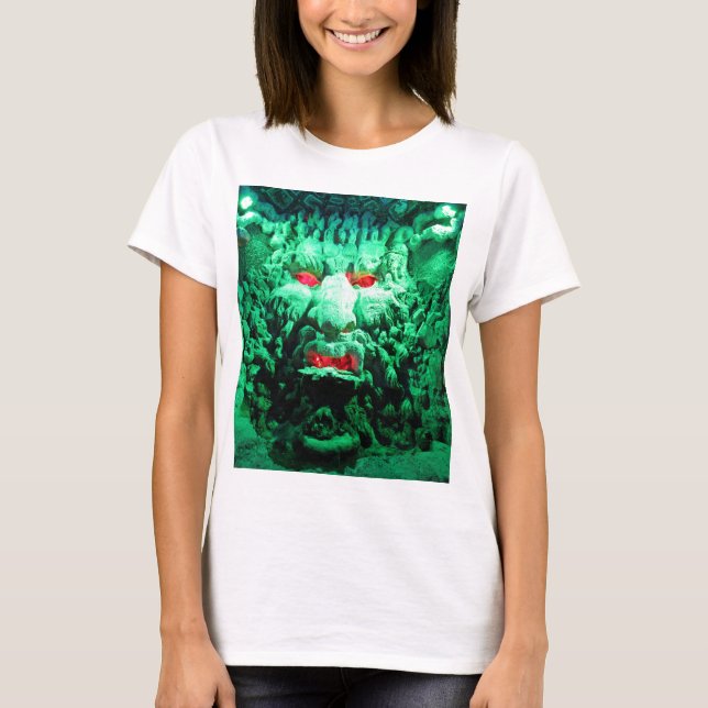 Beängstigendes Maskengefecht T-Shirt (Vorderseite)