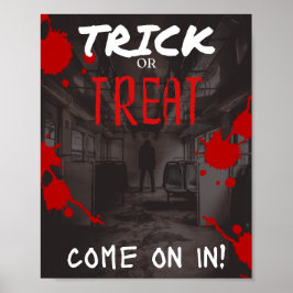 Beängstigendes Poster mit einem im Zug Stehenden T