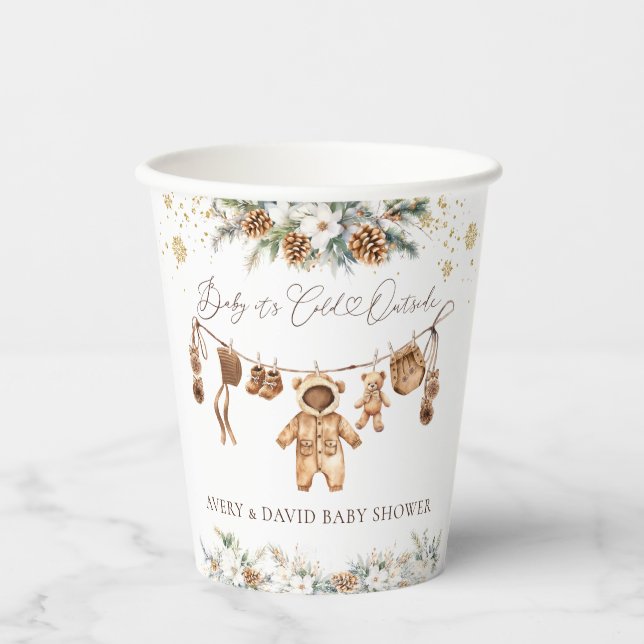 Bear ClothestLine Cold Outside Babydusche Pappbecher (Vorderseite)