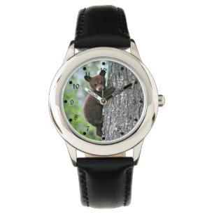 Bear Cub Climbing a Tree Armbanduhr
