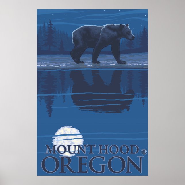 Bear in Moonlight - Mount Hood, Oregon Poster (Vorne)