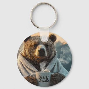 Bear in Robe Holding Kaffee Tasse Schlüsselanhänger