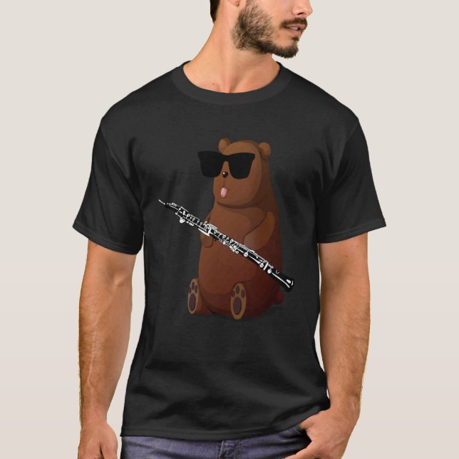 Bear Wearing Sunglasses Playing Oboe T-Shirt (Vorderseite)