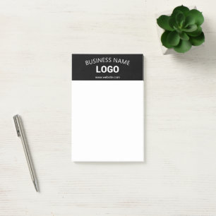 Bearbeitbarer Firmenname, Website und hochgeladene Post-it Klebezettel