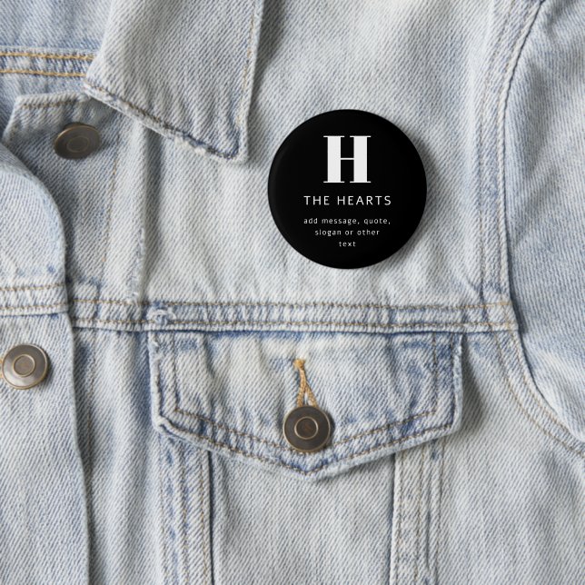 Bearbeitbares modernes Monogramm Name & Nachricht  Button (Beispiel)