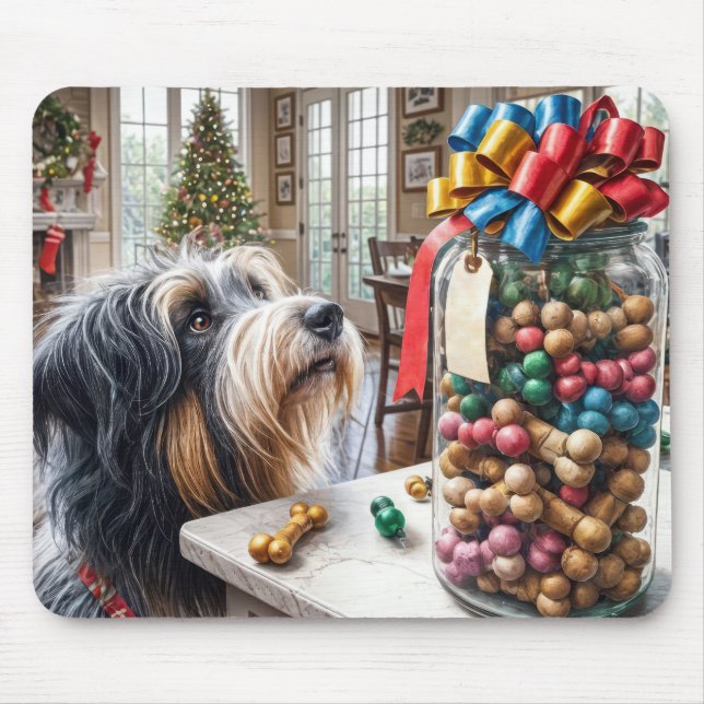 Bearded Collie Blick auf Hunde-Leckereien Mousepad (Vorne)