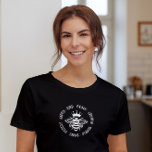 Beartige einfache moderne Inspirationstypografie T-Shirt<br><div class="desc">Bee Kind Simple Modern Inspiration Typografie Frauenmode Fashion T - Shirt Top präsentiert den Text "Kind,  tapfer,  kreativ" in einer modernen Schriftzeichen-Typografie mit einer Biene mit einer Krone. Perfekt als Geschenk für sie zum Geburtstag,  Weihnachten,  Muttertag,  beste Freunde,  Schwestern und mehr. Von Evco Studio entworfen www.zazzle.com/store/evcostudio</div>
